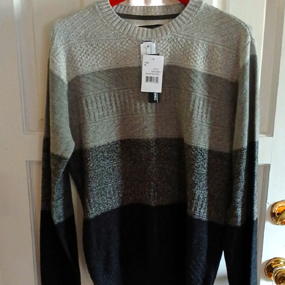 Commerce Ssweater Size M